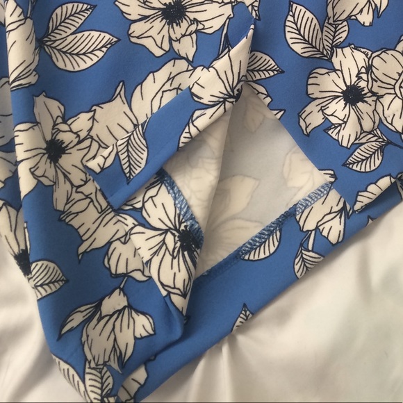 Fitted, professional Dress - Picture 3 of 4